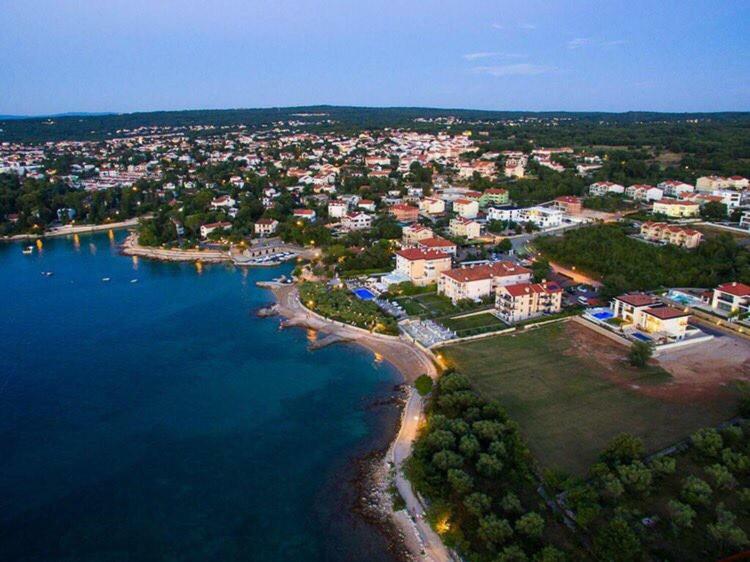 Luxury Apartments Villa Matea Malinska Exterior photo