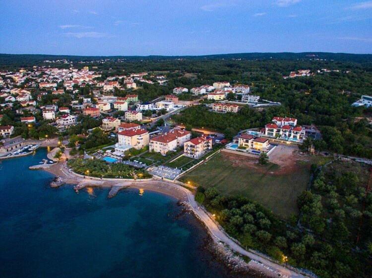 Luxury Apartments Villa Matea Malinska Exterior photo